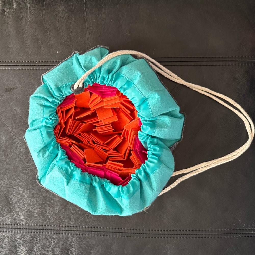 Snuffle Mat for Dogs - Picture 3 of 7
